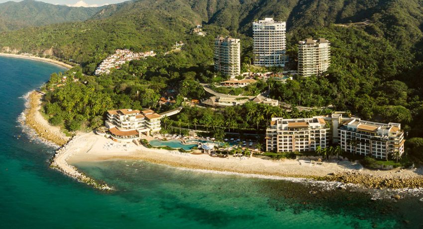 Espigón en las playas del Hotel Mousai en Puerto Vallarta - Blog